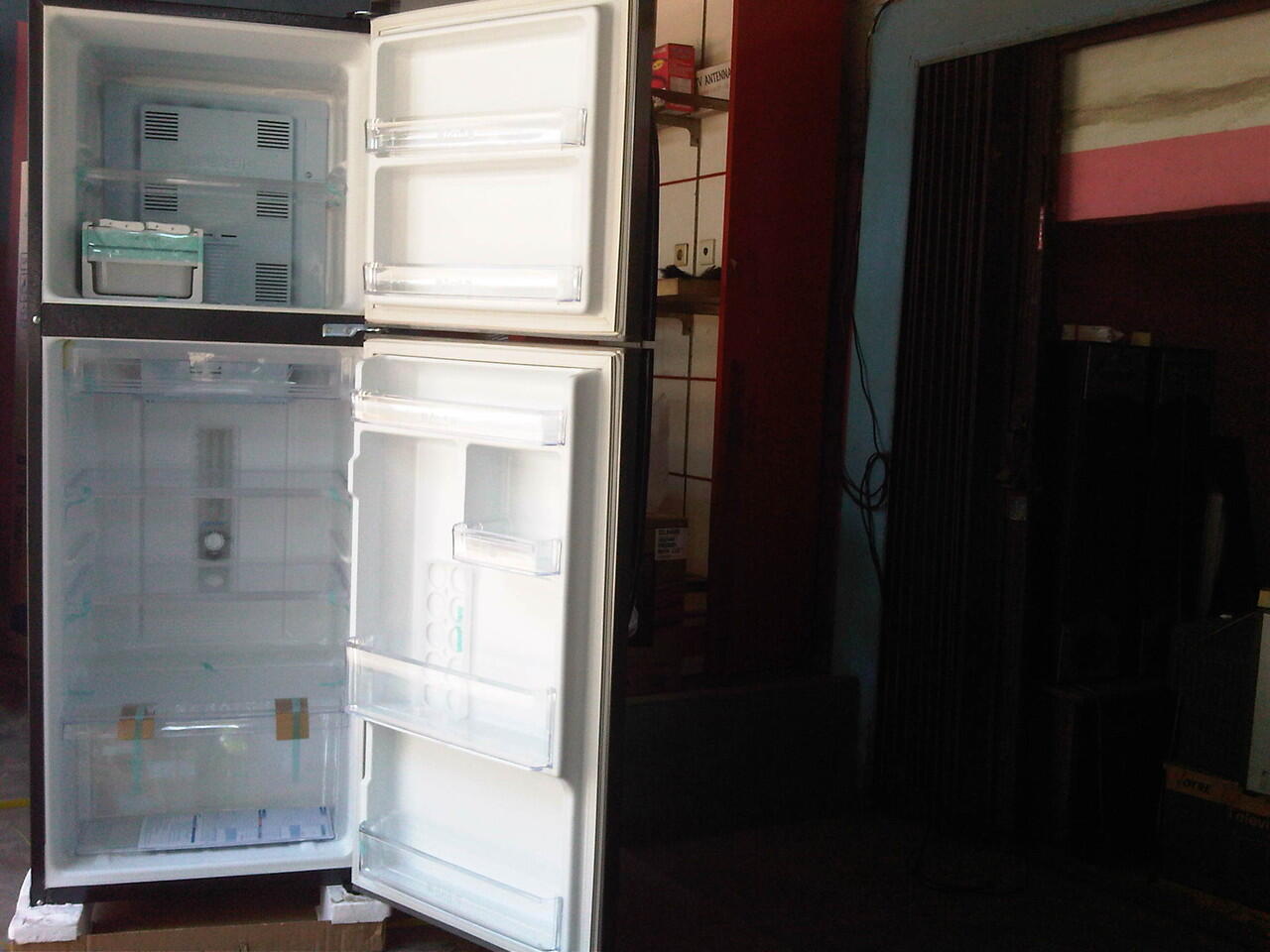 terjual for sale lemari es panasonic 1 pintu dan 2 terjual for sale lemari es panasonic 1 pintu dan 2