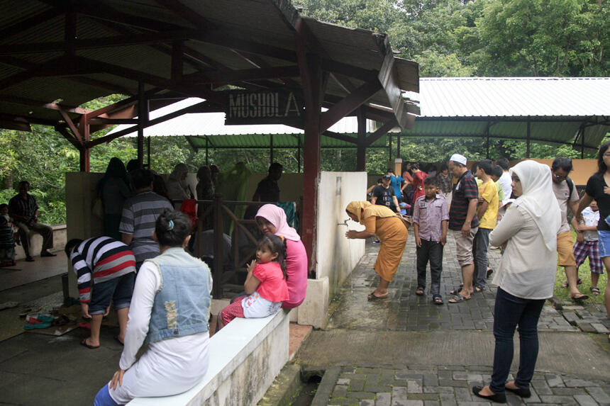 Kondisi Musholla di Taman Safari Indonesia II Prigen-Pasuruan