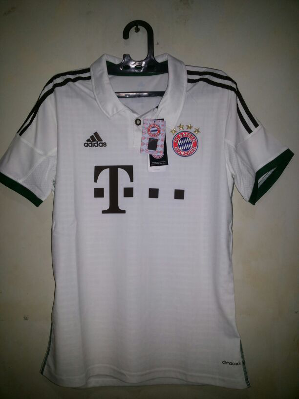Jual jersey munchen away size S only 85rb
