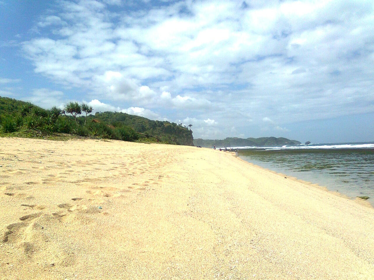 Pantai-pantai perawan yang cantik di Yogyakarta