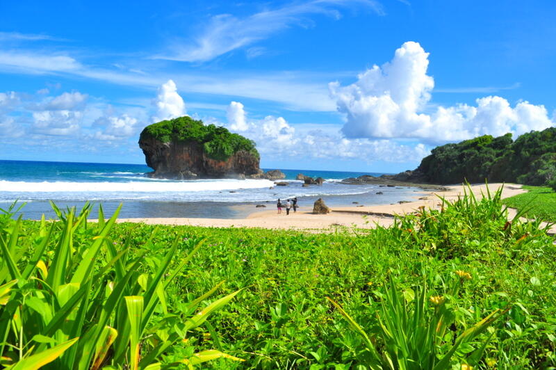 Pantai-pantai perawan yang cantik di Yogyakarta