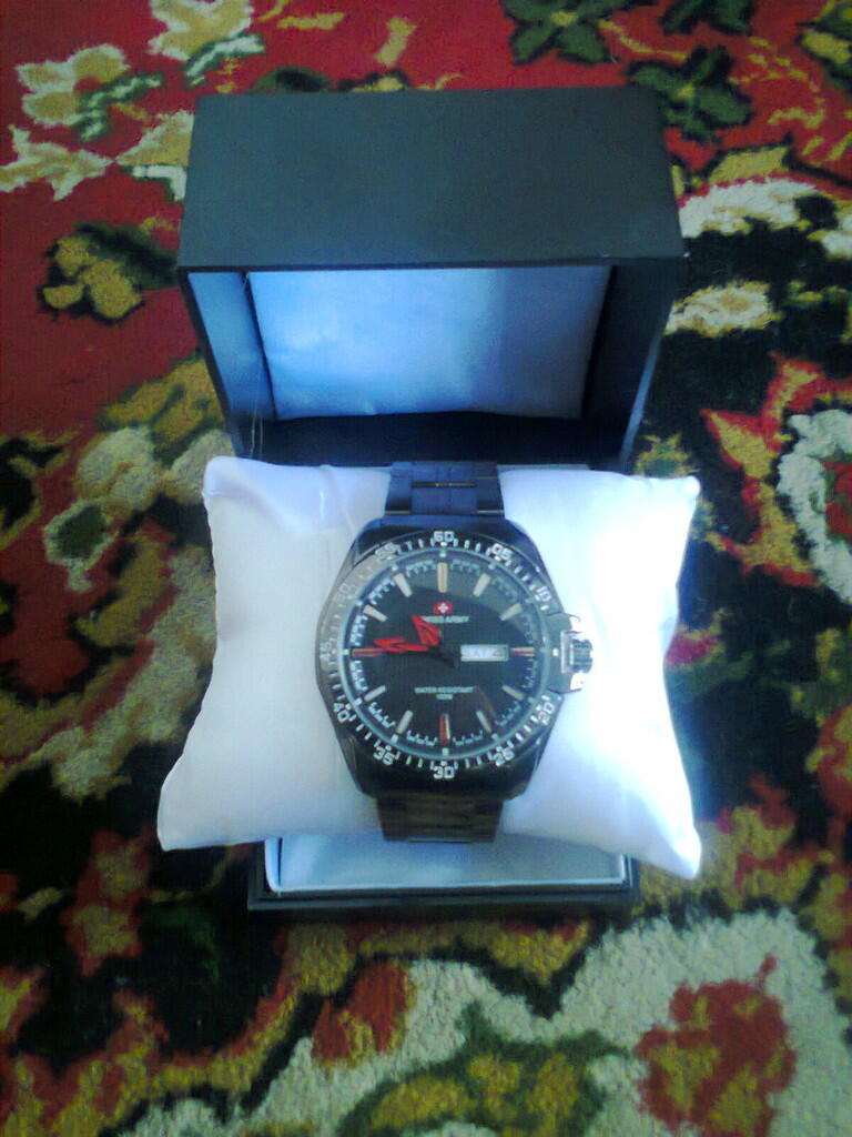 ۞ JAM TANGAN SWISS ARMY MURAH BANYAK BONUS DAN GRATIS ONGKOS KIRIM ۞