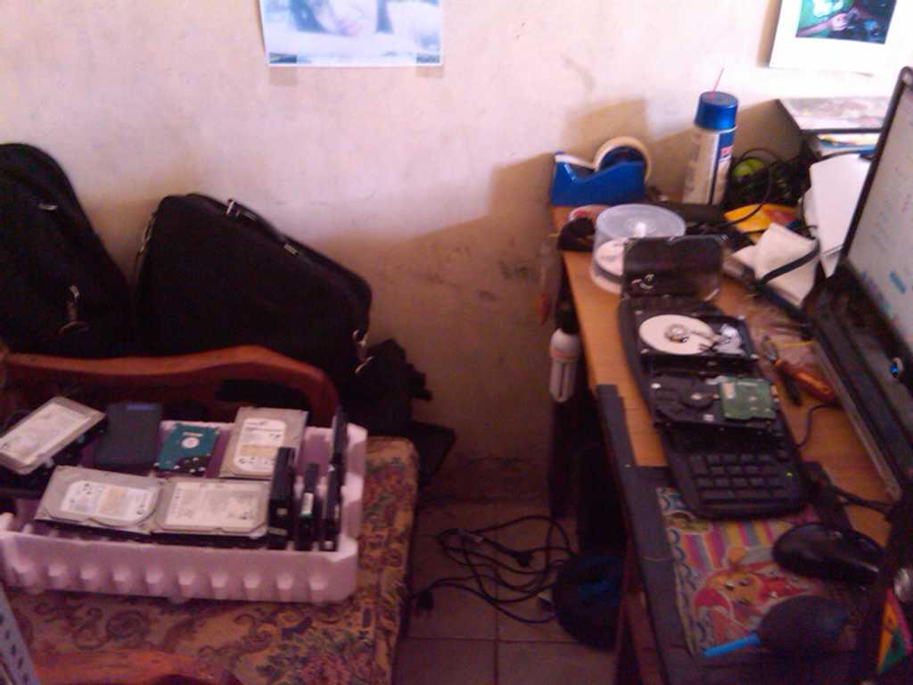 Recovery Data & Service Hardisk ( Doktor Hardisk )