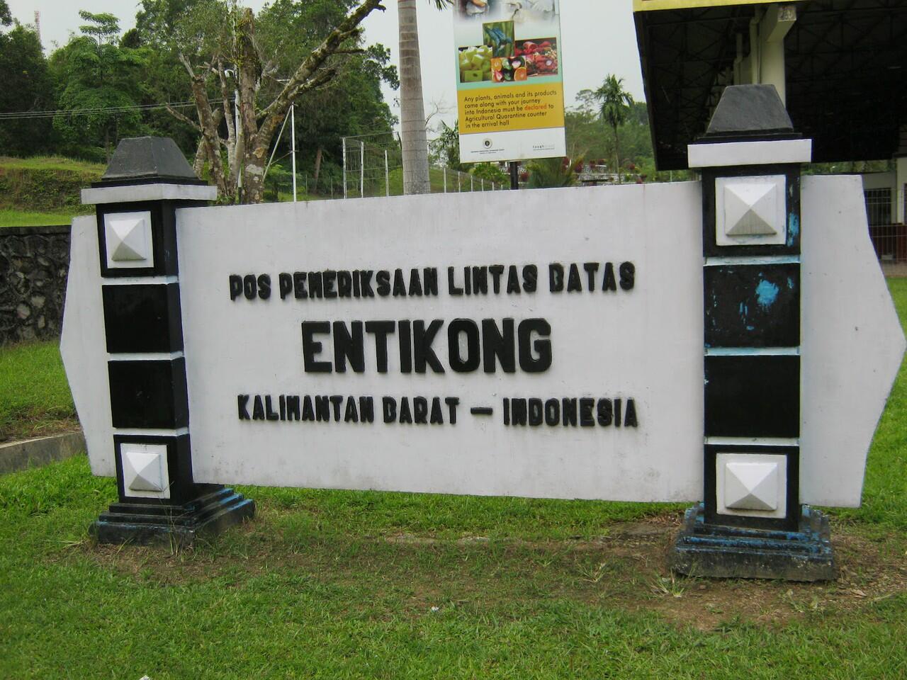 MELIHAT KEUNIKAN PERBATASAN ANTARA 2 NEGARA