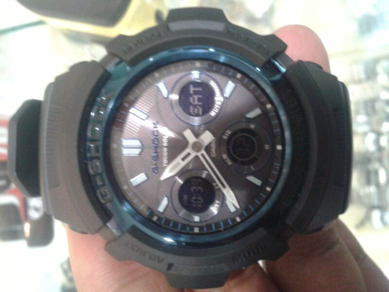 dicari jam tangan g shock tipe AWR-M100B-1ADR