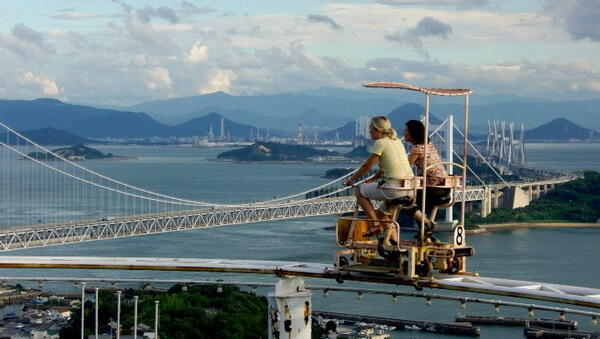 7 Roller Coaster Terunik di Dunia