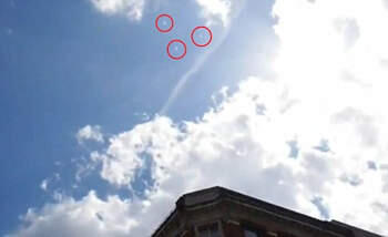 Munculnya UFO di atas gedung BBC London - Rekayasa?