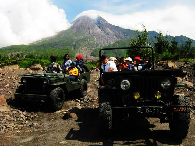 Opentrip : Jadwal Lengkap Open Trip Warna Warni Wisata