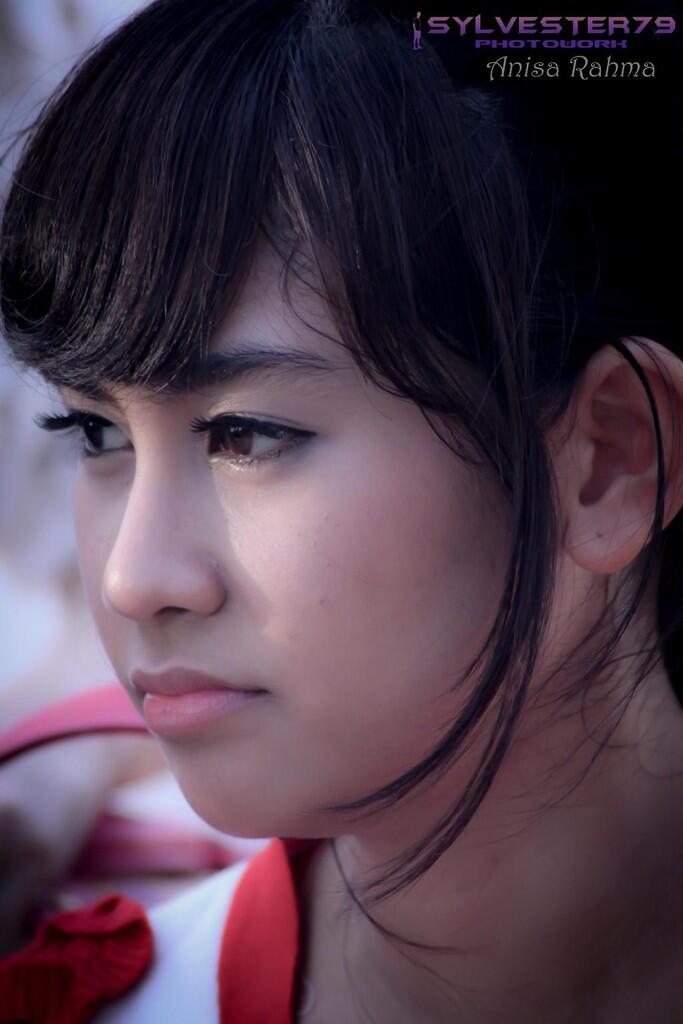Gan, 2 Cewek Ini Mirip Gak Sih ???