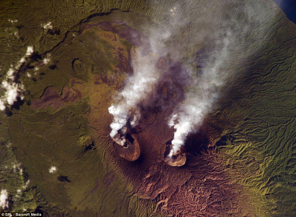 Keindahan Wajah Bumi dari Luar Angkasa