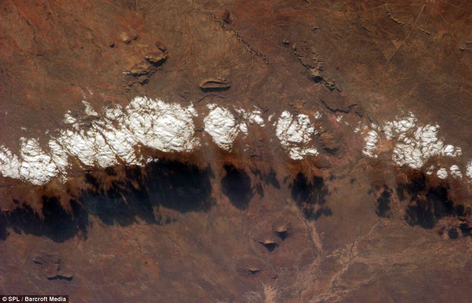 Keindahan Wajah Bumi dari Luar Angkasa