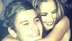 Ada yang nesel dicium Cheryl Cole