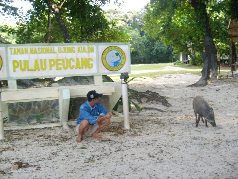 Kabupaten Pandeglang &#91;&quot;Surga&quot; Yang Katanya Ketinggalan Jaman&#93;