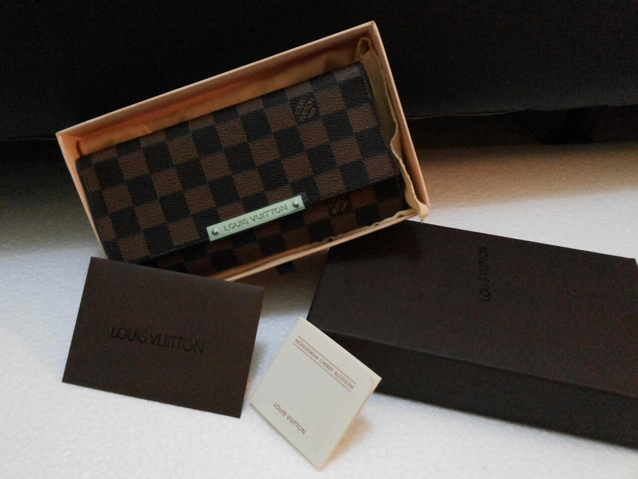 Jual Dompet Branded Murah (Eceran dan Grosir)