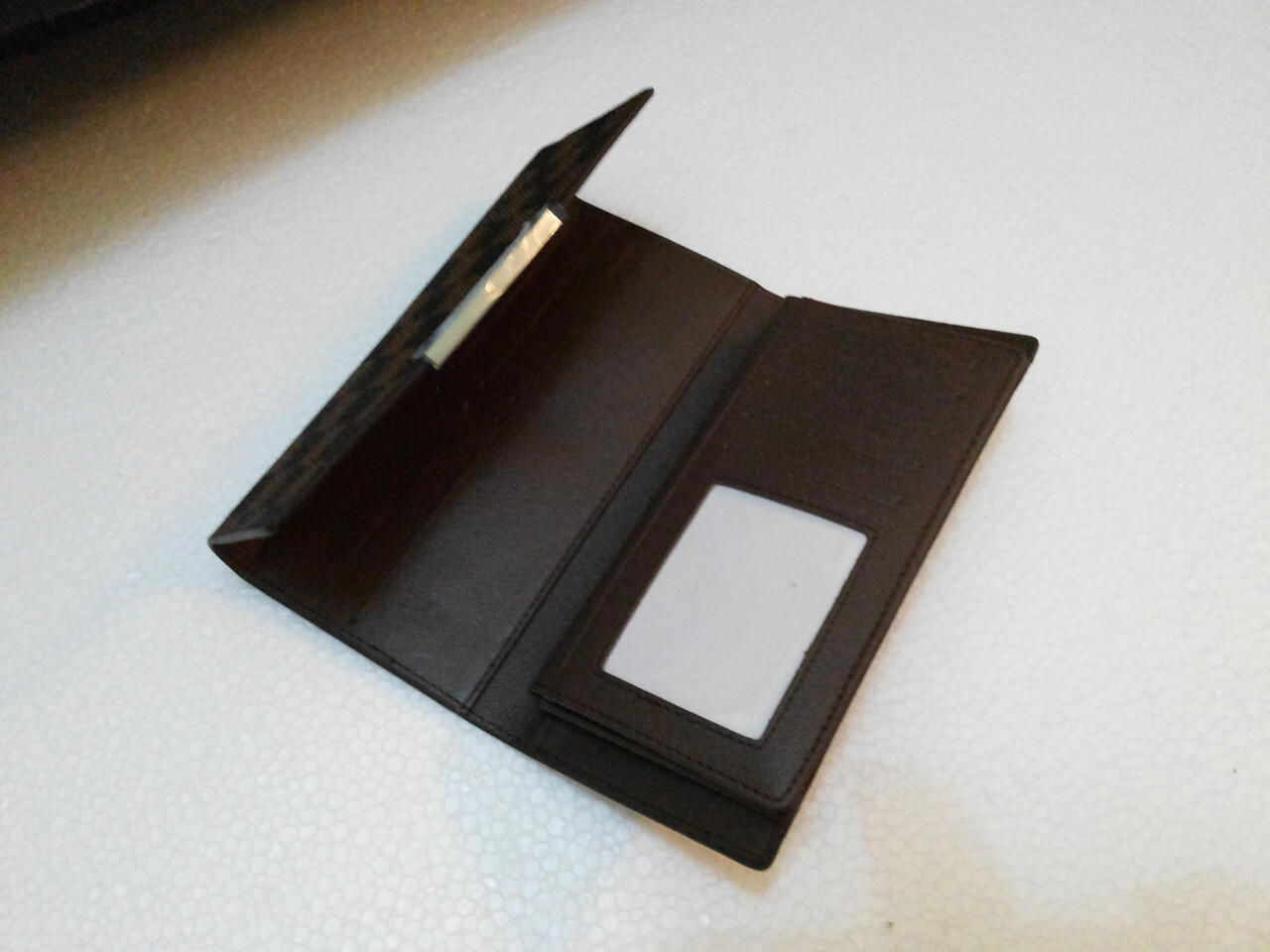 Jual Dompet Branded Murah (Eceran dan Grosir)