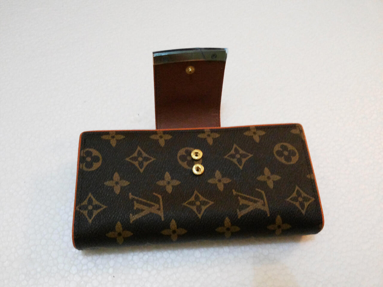 Jual Dompet Branded Murah (Eceran dan Grosir)