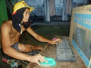 Lagi asik nambang Bitcoin pake PC Baru