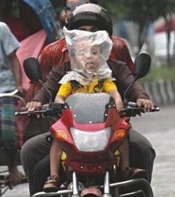 senyum aja gpp,. monggooo