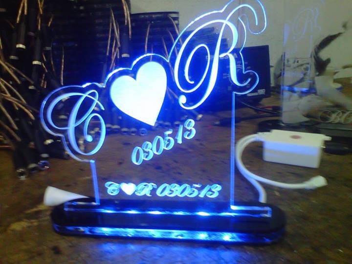 Terjual LAMPU HIAS ACRYLIC  Bisa design pake foto sendiri 