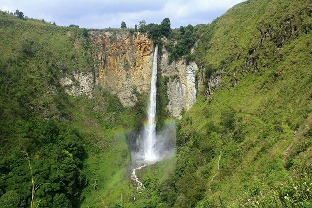 Destinasi wisata yang harus dikunjungin bila ke Sumatera utara