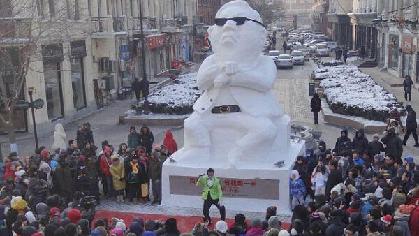 KEREN !!!!! Festival ES di China Gan
