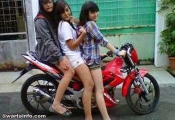 Ciri Gadis Cabe Cabean Di Indonesia