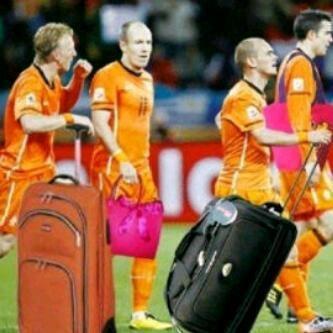 KOLEKSI FOTO KOCAK PESEPAK BOLA (NGAKAK)