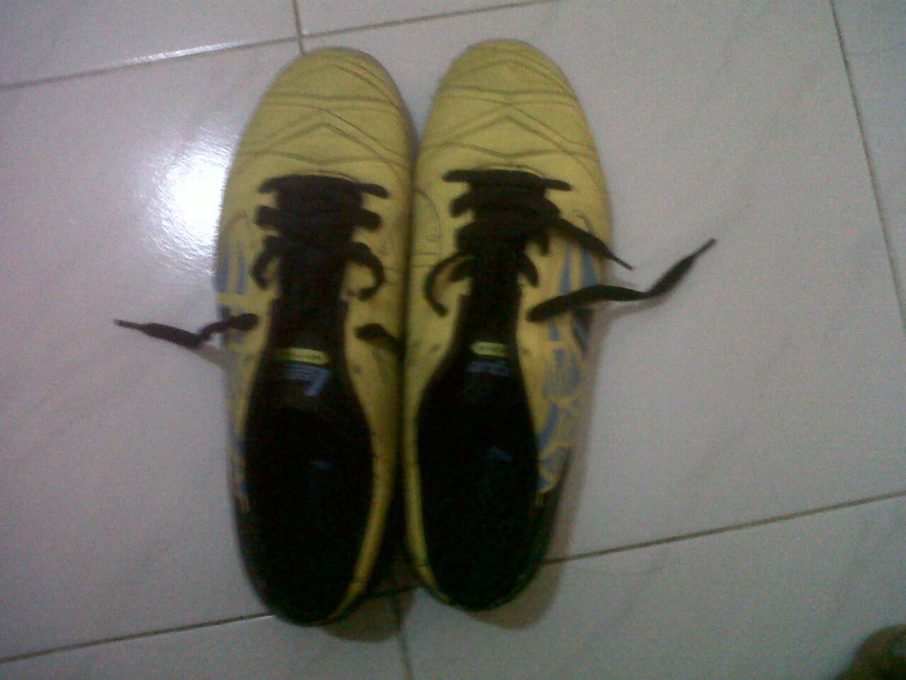 Jual/barter sepatu futsal league hattrick ORI