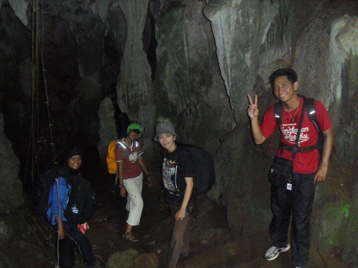 Kok bisa ada goa sih???