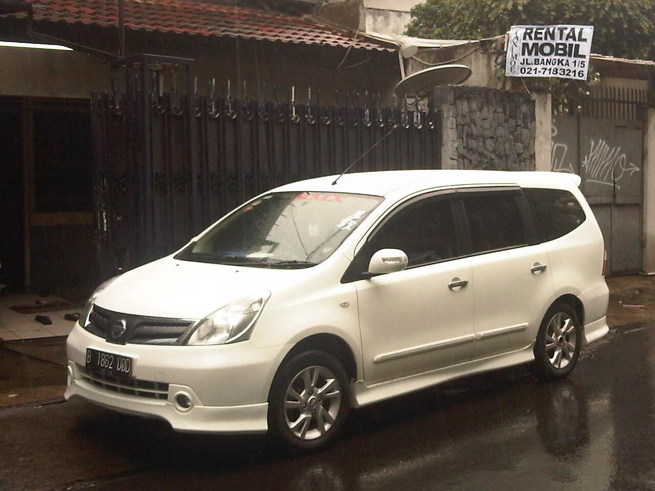 SEWA MOBIL ANTAR JEMPUT BANDARA - PANCORAN dan SEKITARNYA (GRAND LIVINA HWS & APV)