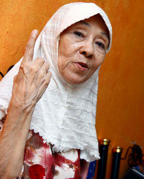 Para pemain film COMIC8