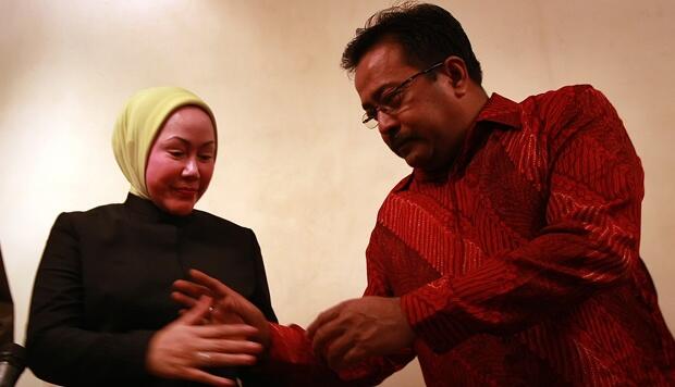 Rano Karno Dibayar 6 Miliar untuk Dampingi Ratu Atut