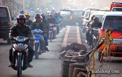 Mau lihat kebodohan rakyat Indonesia? Sangat NYATA!!!