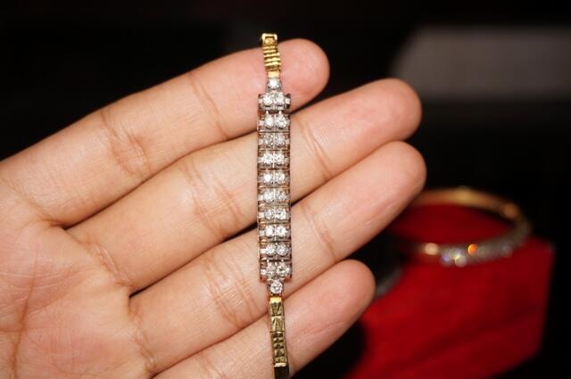 Gelang Kalung dan Cincin Berlian Ekslusif Harga Mantaffff.. Cek aj Gan..