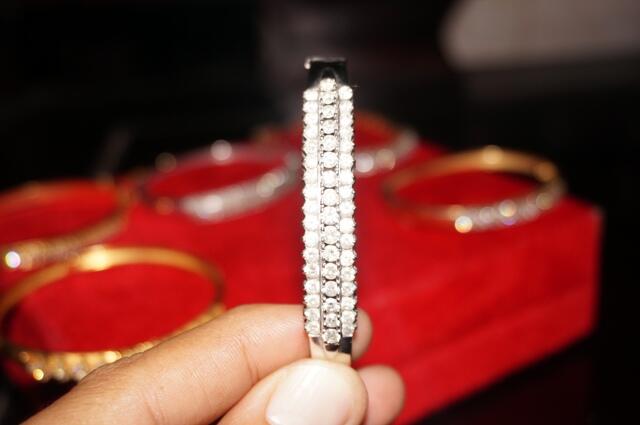 Gelang Kalung dan Cincin Berlian Ekslusif Harga Mantaffff.. Cek aj Gan..