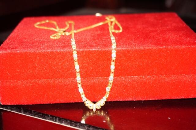 Gelang Kalung dan Cincin Berlian Ekslusif Harga Mantaffff.. Cek aj Gan..