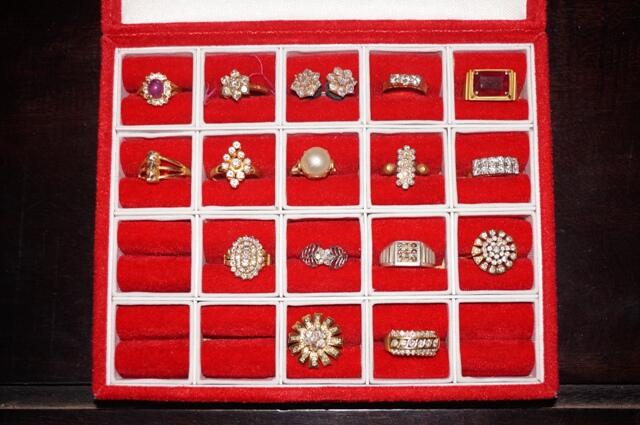 Gelang Kalung dan Cincin Berlian Ekslusif Harga Mantaffff.. Cek aj Gan..