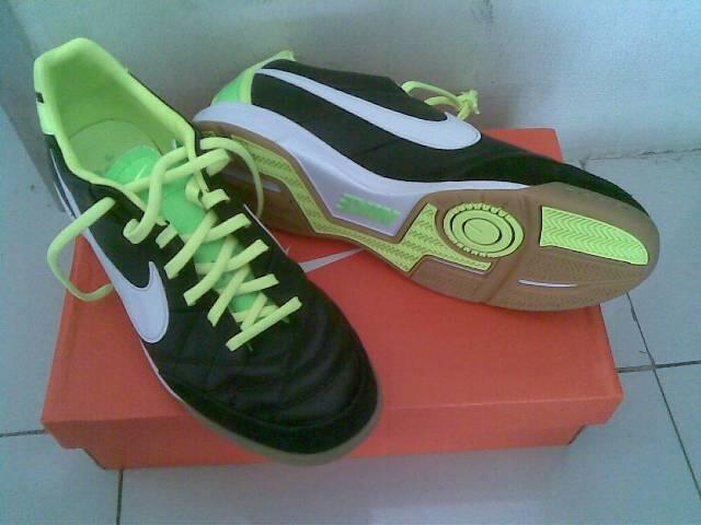 Futsal Nike Tiempo Mystic/Natural, Mercurial, Elastico, CTR Libretto, T90 Shoot Murah