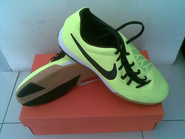 Futsal Nike Tiempo Mystic/Natural, Mercurial, Elastico, CTR Libretto, T90 Shoot Murah