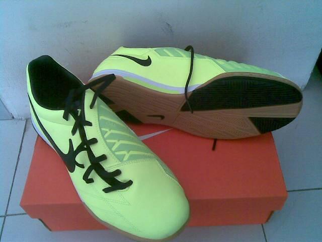 Futsal Nike Tiempo Mystic/Natural, Mercurial, Elastico, CTR Libretto, T90 Shoot Murah