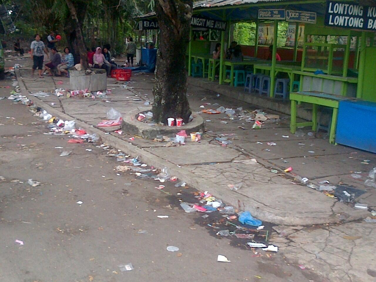 KONDISI KEBUN BINATANG SURABAYA GAN !!