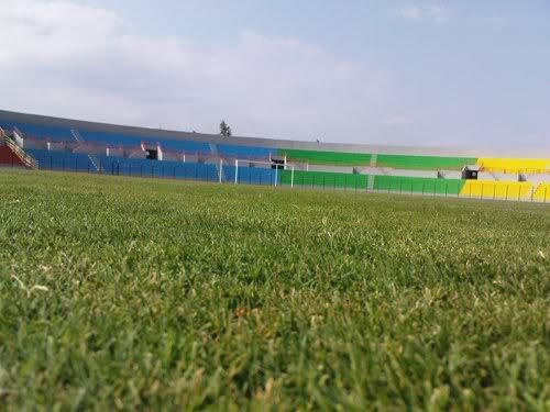 Gelandang Hamburg SV: Rumput di Kanjuruhan Seperti Salad