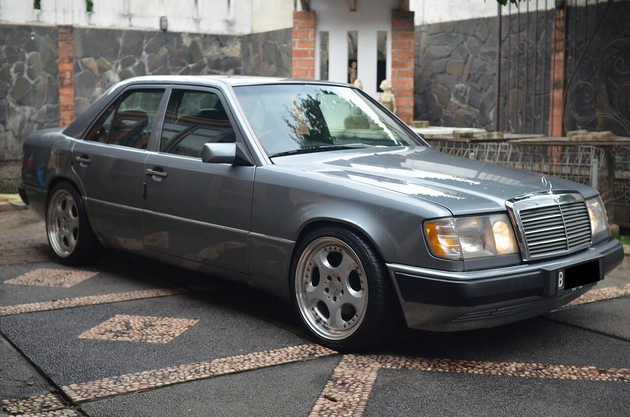 Terjual 300E a/t W124 th 1991 Pearl Grey w/Brabus Mono IV Original | KASKUS