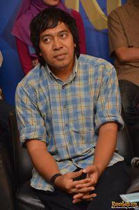 komeng vs temen ane gan ?????