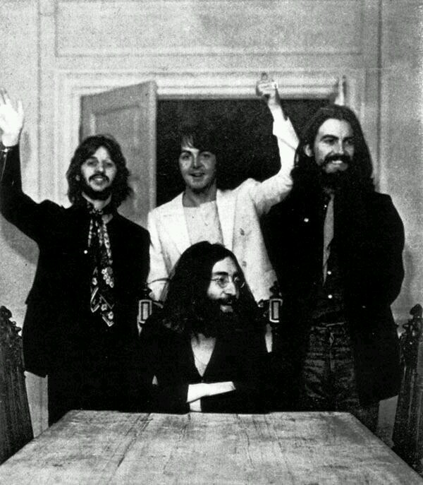 Ini Dia Foto Terakhir Kebersamaan The Beatles sebelum mereka bubar.
