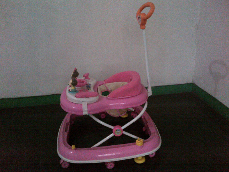 Baby Walker Minnie Mouse