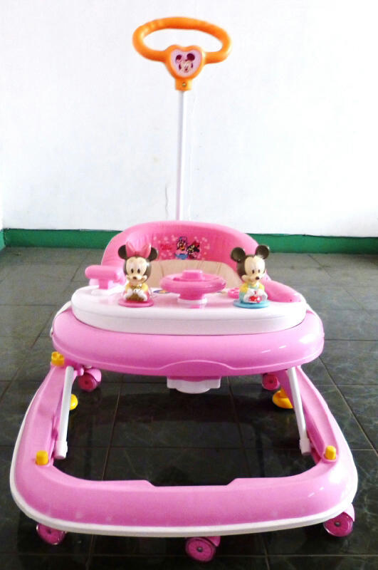 Baby Walker Minnie Mouse