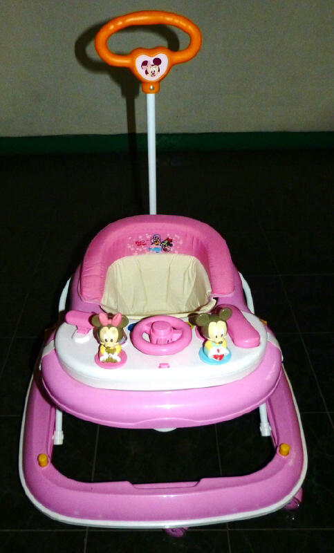 Baby Walker Minnie Mouse