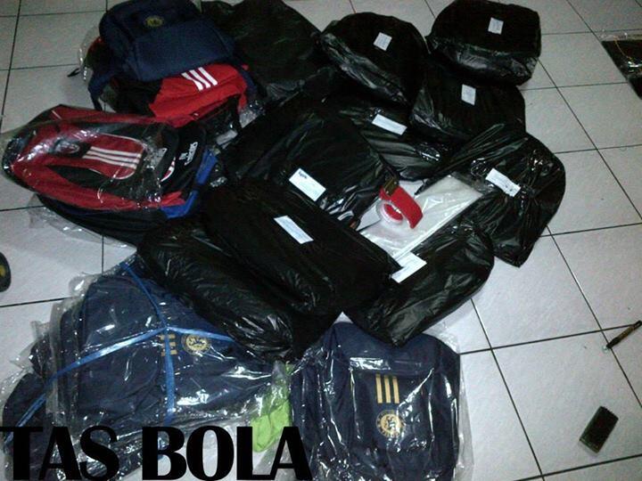 Fashion Bola, Hoodie, sweater, jaket, Tas Bola, Tas Futsal, dompet, jersey