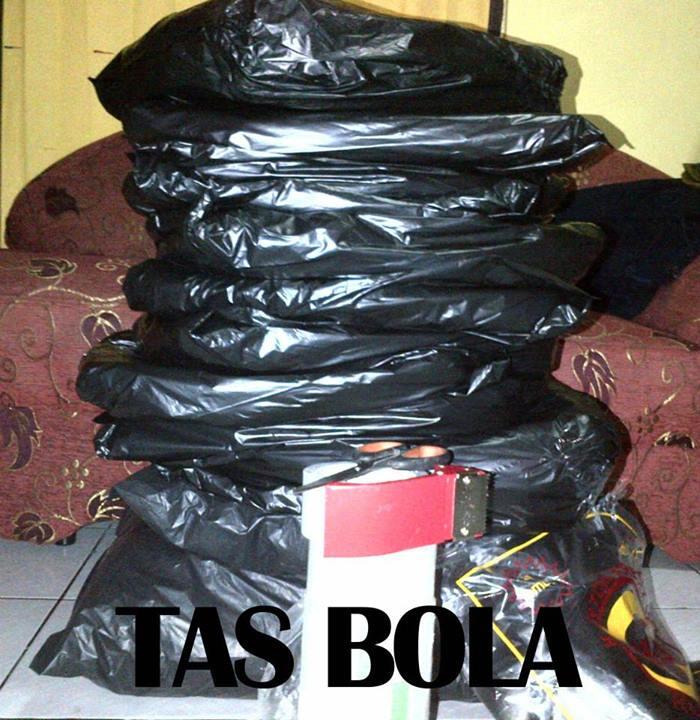 Fashion Bola, Hoodie, sweater, jaket, Tas Bola, Tas Futsal, dompet, jersey